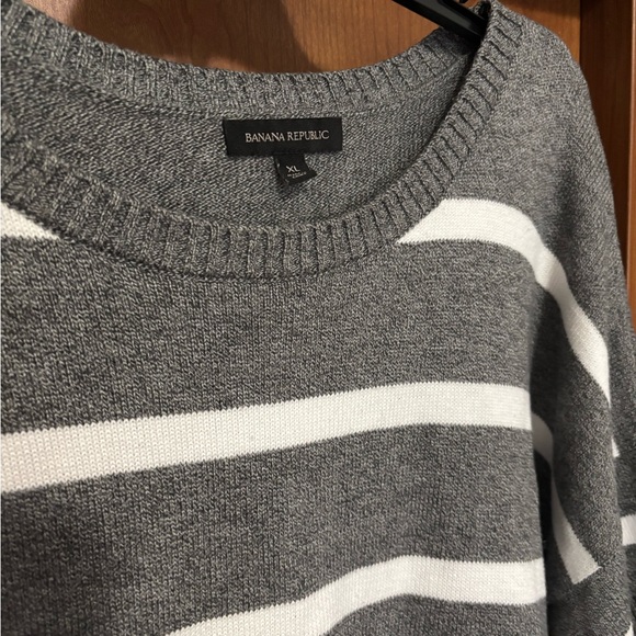 Banana Republic Gray Striped “Goodbye” Women's Sweater Short Sleeve - Picture 6 of 9